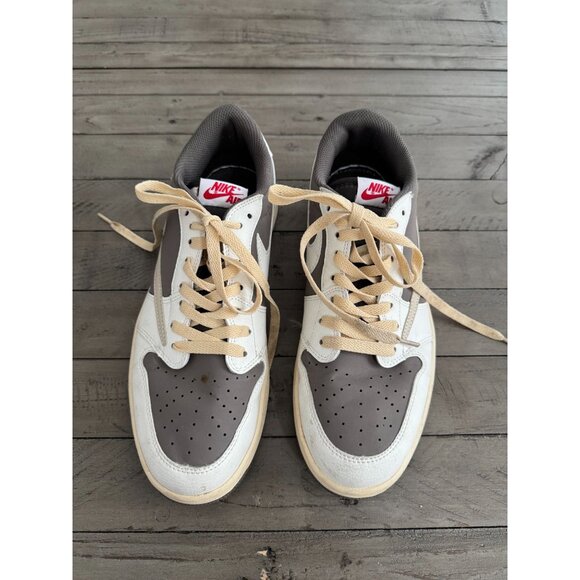 Air Jordan 1 Low x Travis Scott Sail and Ridgerock Reverse Mocha Mens Size 10 - Picture 3 of 8